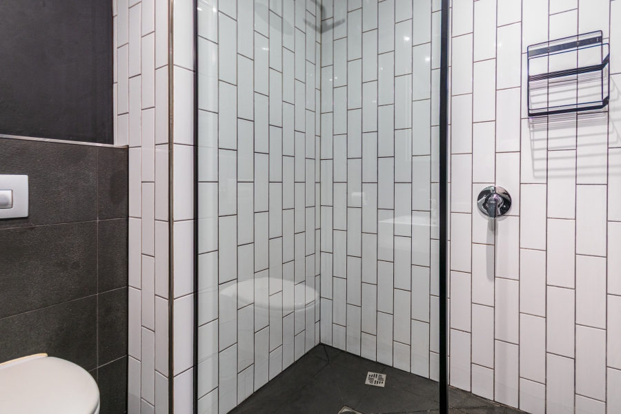 1 Bedroom Property for Sale in Woodstock Western Cape